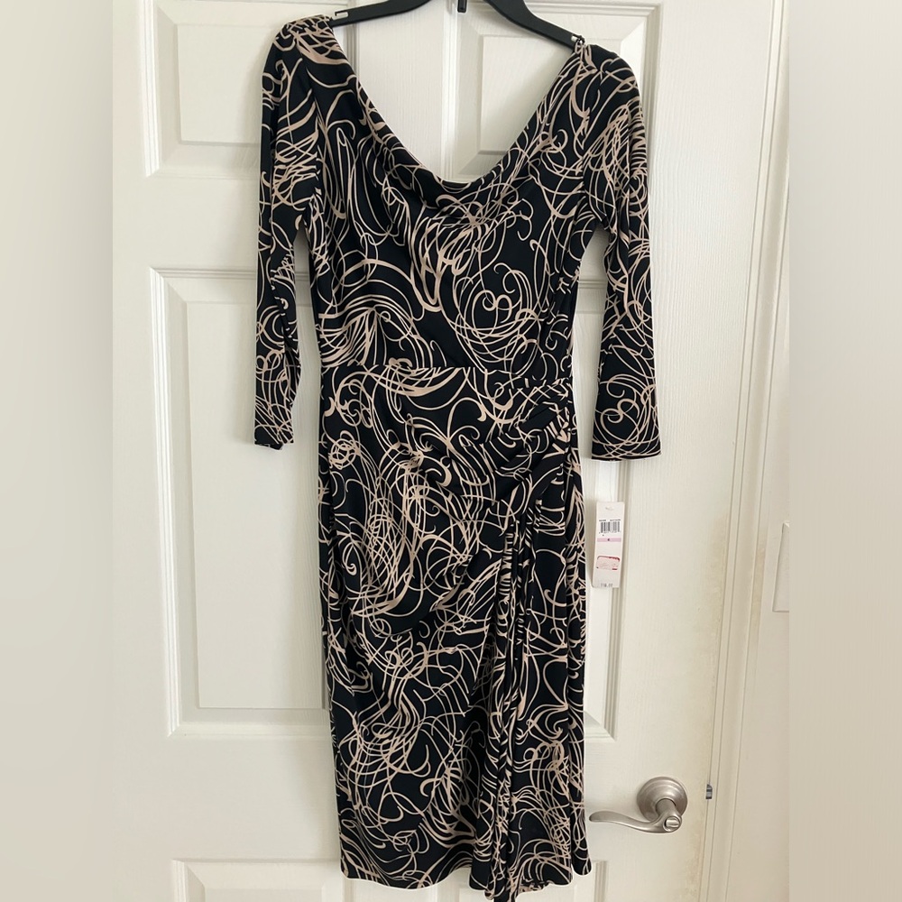 Very Pretty Maggy London Dress, Size 6, New W…